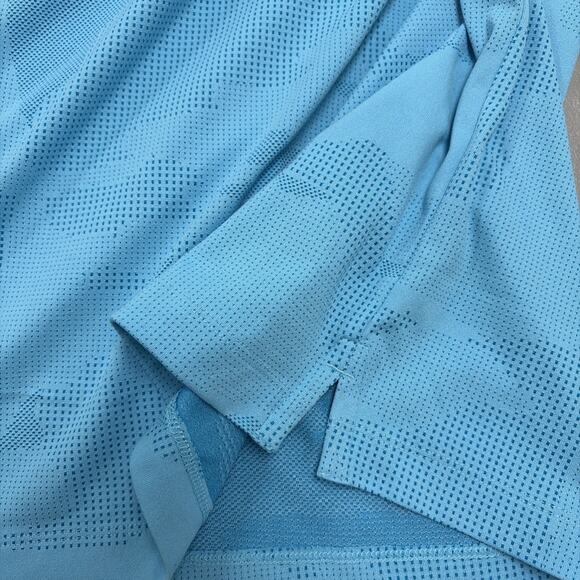Under Amour Polo Golf Shirt Mens 2XL Heatgear Light Blue Camouflage Mesh - Picture 6 of 8